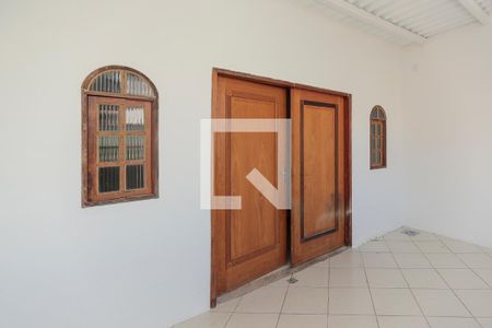 Casa de condomínio à venda com 180m², 3 quartos e 1 vagaVaranda