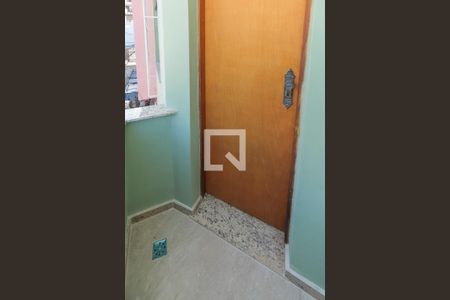 Casa de condomínio à venda com 180m², 3 quartos e 1 vagaSacada Quarto 1