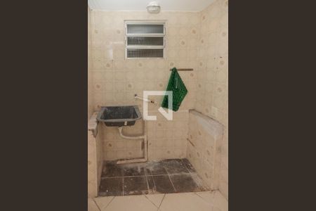 Casa de condomínio à venda com 180m², 3 quartos e 1 vagaÁrea de Serviço