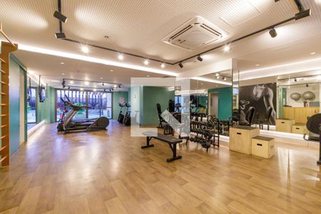 Apartamento à venda com 165m², 4 quartos e 2 vagas Apartamento à venda com 165m², 4 quartos e 2 vagasÁrea Comum Academia