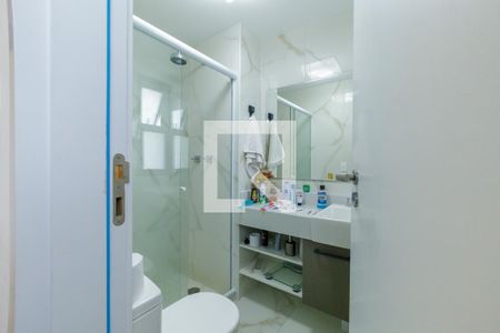 Apartamento à venda com 165m², 4 quartos e 2 vagas Apartamento à venda com 165m², 4 quartos e 2 vagasBanheiro Suíte