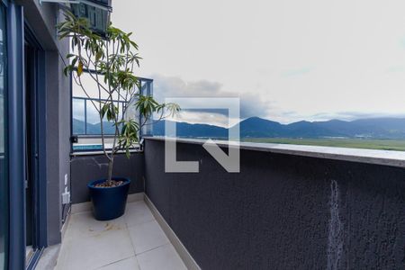 Apartamento à venda com 165m², 4 quartos e 2 vagas Apartamento à venda com 165m², 4 quartos e 2 vagasVaranda Quarto 3