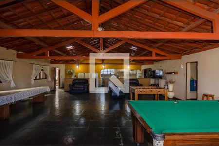 Casa à venda com 900m², 4 quartos e 3 vagasSalão de jogos