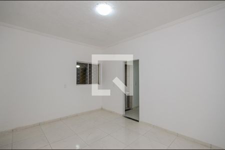 Casa à venda com 900m², 4 quartos e 3 vagasbarração piso térreo Suíte