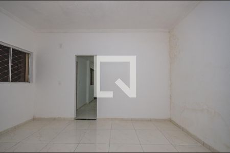 Casa à venda com 900m², 4 quartos e 3 vagasbarração piso térreo Suíte
