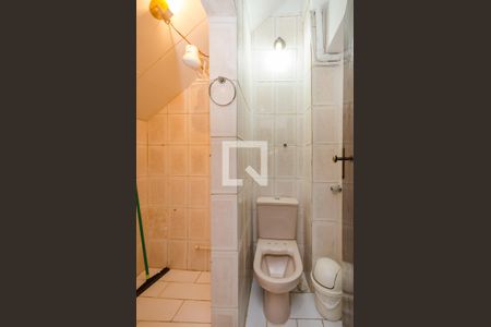 Casa à venda com 900m², 4 quartos e 3 vagasBanheiro de Serviço