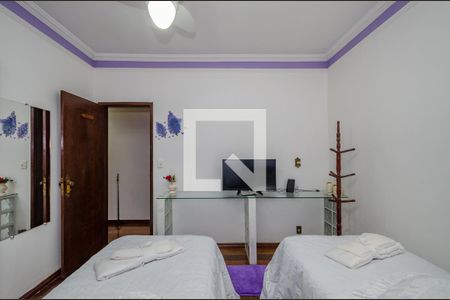 Casa à venda com 900m², 4 quartos e 3 vagasSuíte 3