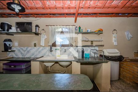 Casa à venda com 900m², 4 quartos e 3 vagasCozinha