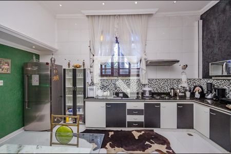 Casa à venda com 900m², 4 quartos e 3 vagasCozinha