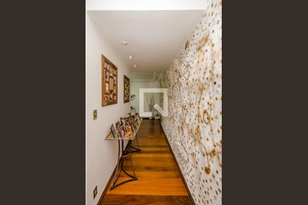 Casa à venda com 900m², 4 quartos e 3 vagasCorredor