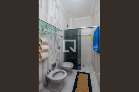 Casa à venda com 900m², 4 quartos e 3 vagasBanheiro Suíte 2