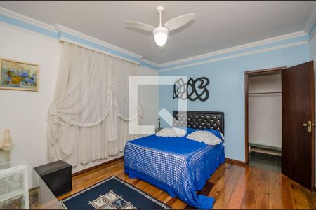 Casa à venda com 900m², 4 quartos e 3 vagasSuíte 2