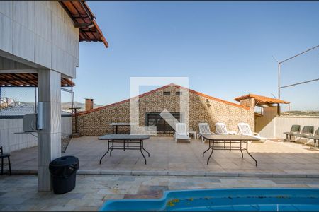 Casa à venda com 900m², 4 quartos e 3 vagasÁrea Externa - piscina