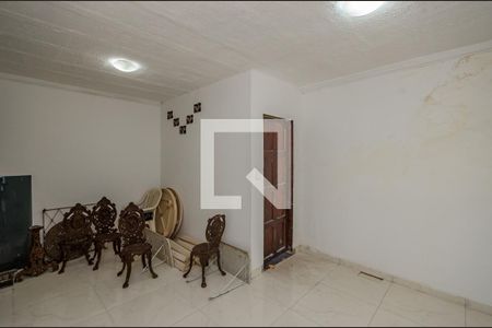 Casa à venda com 900m², 4 quartos e 3 vagasbarração piso térreo sala