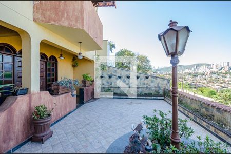 Casa à venda com 900m², 4 quartos e 3 vagasVaranda da Sala