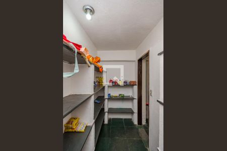 Casa à venda com 900m², 4 quartos e 3 vagasDespensa