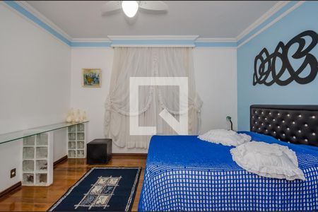 Casa à venda com 900m², 4 quartos e 3 vagasSuíte 2