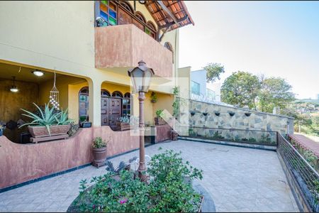 Casa à venda com 900m², 4 quartos e 3 vagasVaranda da Sala