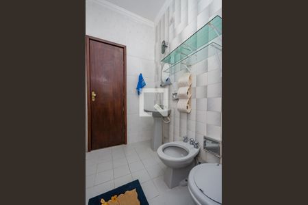 Casa à venda com 900m², 4 quartos e 3 vagasBanheiro Suíte 2