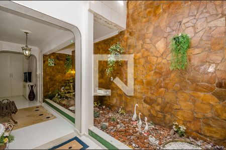 Casa à venda com 900m², 4 quartos e 3 vagasCorredor