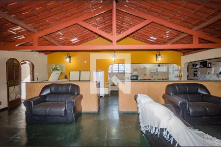 Casa à venda com 900m², 4 quartos e 3 vagasSalão de jogos