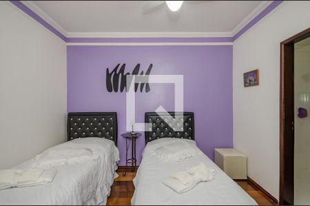 Casa à venda com 900m², 4 quartos e 3 vagasSuíte 3