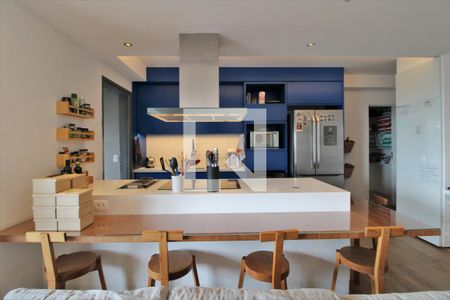 Apartamento à venda com 105m², 2 quartos e 2 vagasCozinha