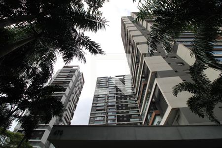 Apartamento à venda com 105m², 2 quartos e 2 vagasFachada