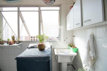 Apartamento à venda com 110m², 3 quartos e 1 vagaÁrea de Serviço