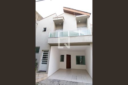 Casa de condomínio à venda com 83m², 2 quartos e 2 vagasFachada