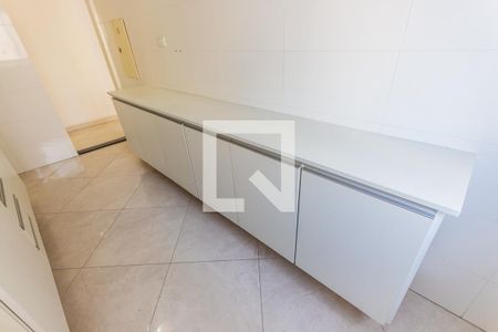 Apartamento à venda com 70m², 2 quartos e 1 vaga Apartamento à venda com 70m², 2 quartos e 1 vagaArmário