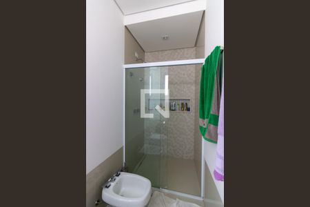 Casa de condomínio para alugar com 412m², 5 quartos e 4 vagasBanheiro da Suíte 4