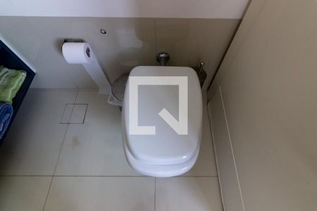 Casa de condomínio para alugar com 412m², 5 quartos e 4 vagasBanheiro da Suíte 3