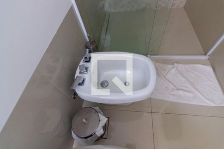 Casa de condomínio para alugar com 412m², 5 quartos e 4 vagasBanheiro da Suíte 4