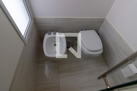 Casa de condomínio para alugar com 412m², 5 quartos e 4 vagasBanheiro da Suíte 5