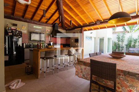 Casa de condomínio para alugar com 412m², 5 quartos e 4 vagasÁrea Gourmet