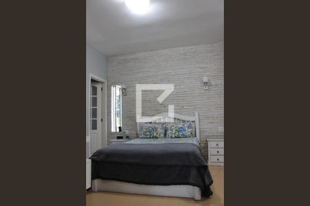 Casa à venda com 231m², 3 quartos e 2 vagasQuarto 3 Suíte