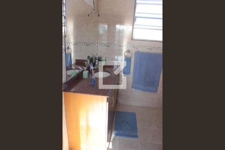 Casa à venda com 231m², 3 quartos e 2 vagasBanheiro Social