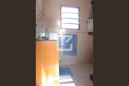 Casa à venda com 231m², 3 quartos e 2 vagasBanheiro Social