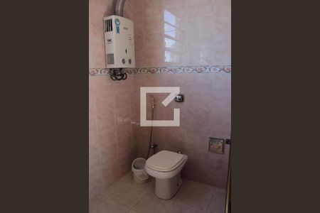 Casa à venda com 231m², 3 quartos e 2 vagasBanheiro Social