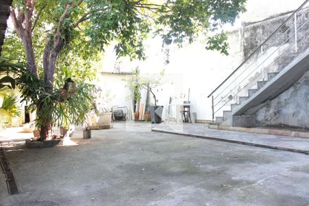 Casa à venda com 231m², 3 quartos e 2 vagasQuintal