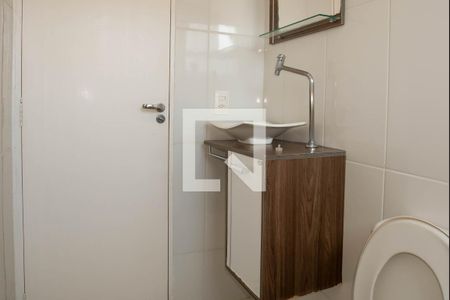 Banheiro de apartamento para alugar com 2 quartos, 58m² em Parque Residencial Eloy Chaves, Jundiaí