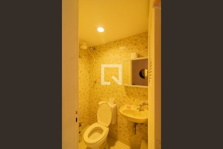 Apartamento à venda com 430m², 4 quartos e 4 vagasBanheiro de Serviço