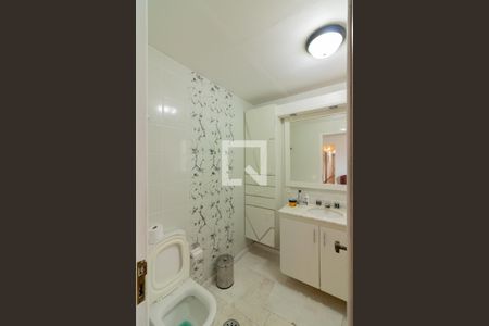 Apartamento à venda com 430m², 4 quartos e 4 vagasBanheiro Suíte 3