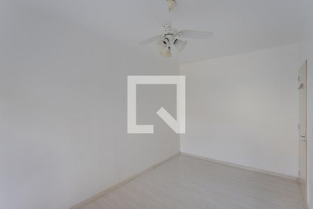 Quarto 2 de apartamento para alugar com 2 quartos, 70m² em Jardim Itu Sabará, Porto Alegre