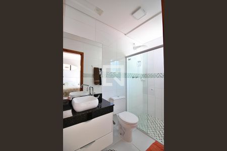 Casa à venda com 286m², 3 quartos e 4 vagasBanheiro do Quarto 2 - Suíte
