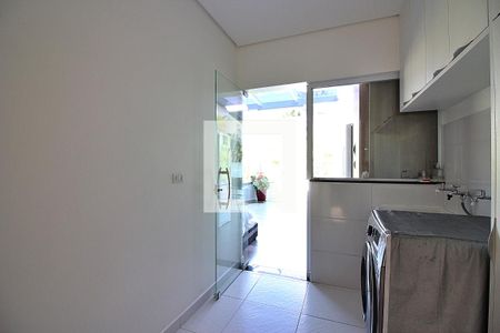 Casa à venda com 286m², 3 quartos e 4 vagasLavanderia