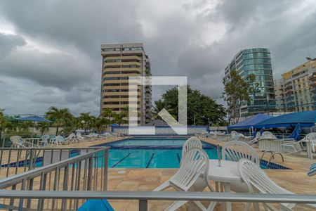 Apartamento para alugar com 200m², 4 quartos e 2 vagasÁrea comum - Piscina
