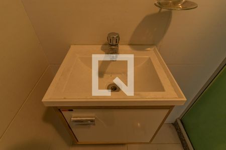 Apartamento para alugar com 200m², 4 quartos e 2 vagasBanheiro Corredor