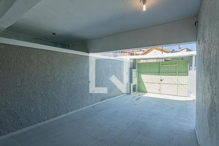 Casa para alugar com 50m², 2 quartos e 2 vagasGaragem e quintal